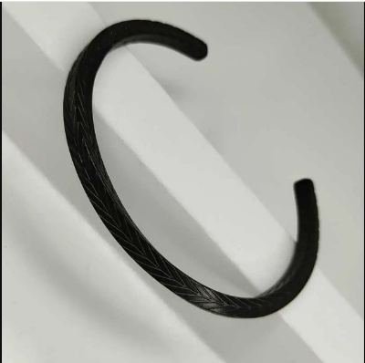 Picture of 316L Stainless Steel Long Arrow Bracelet – Black