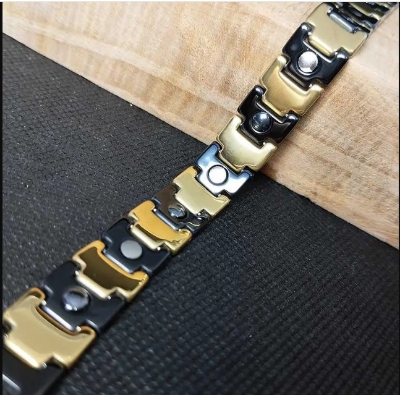 Picture of Black Golden Diamond Cut Stone Ceramic Bracelet