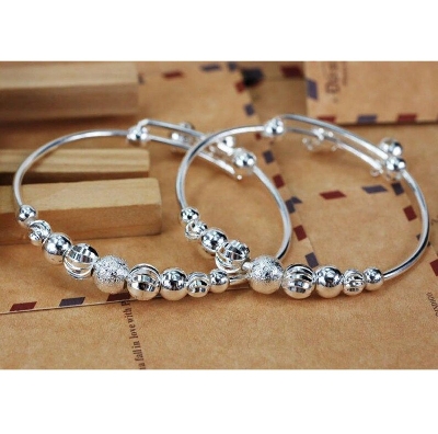 Picture of Diamond Cut Seven Stone Flower Ear Top 2 pcs