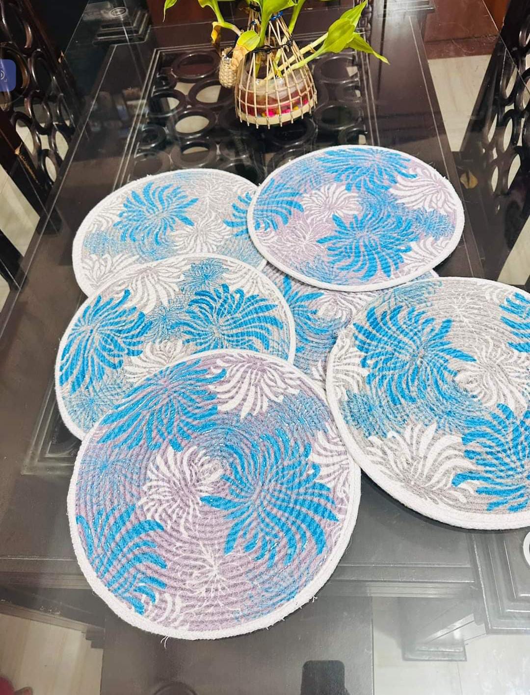 Picture of 12 inch print placemats ( 6 pieces )