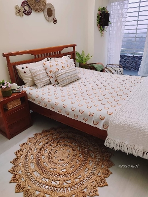 Picture of Jute Floor Mat/ Jute Rugs (  Round Hand Made jute  mat, Jute Colour )