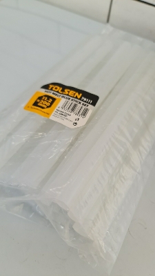 Picture of TOLSEN Hot Melt Glue Stick Set 11.2x200mm, 1 Kg (50-51Pcs)  79111 - Kings Trading