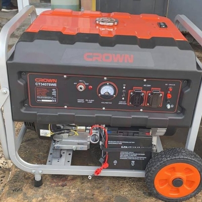Picture of CROWN Gasoline Generator 5000W Self Start Tank Capacity: 25L. CT34078WE - Kings Trading