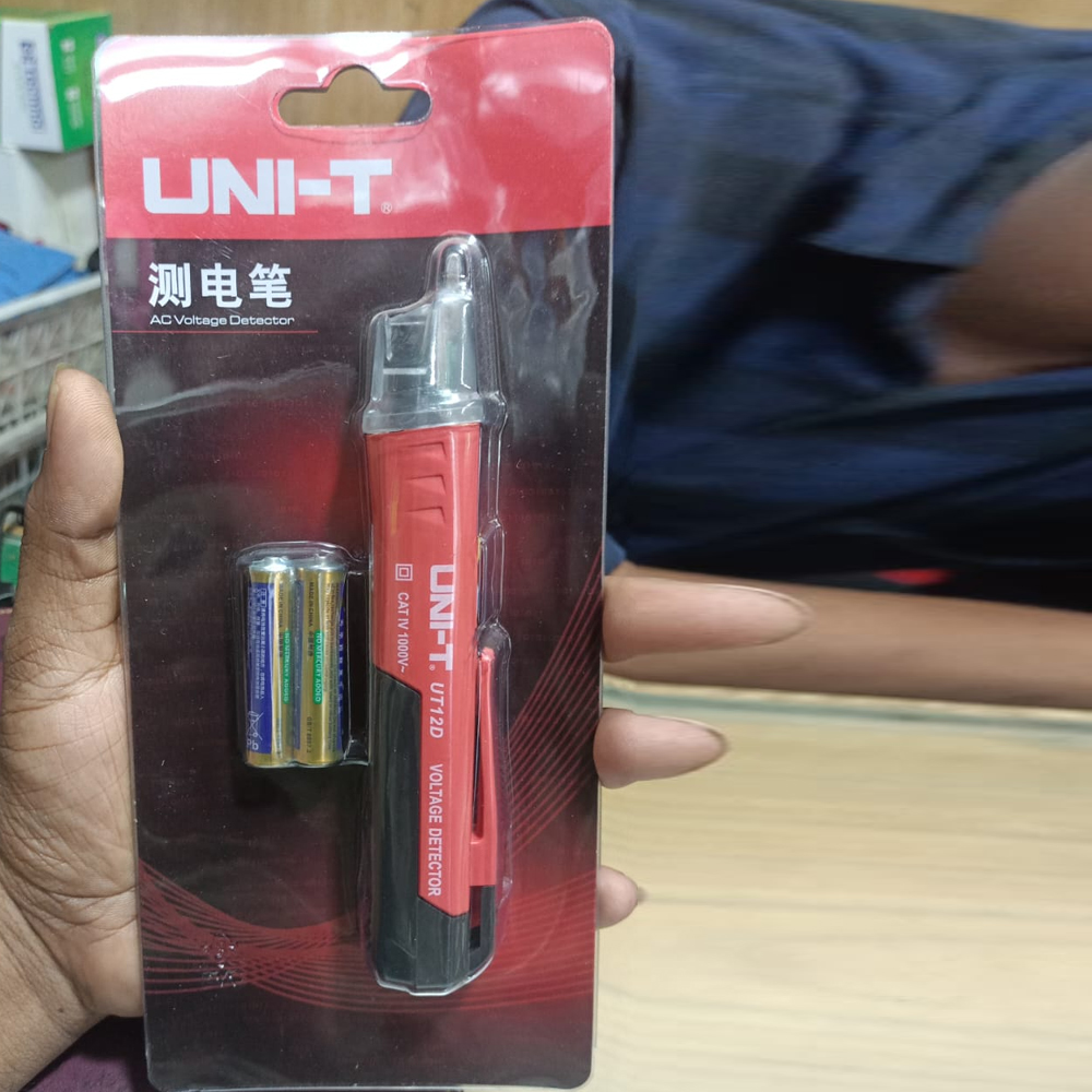 Picture of UNI-T AC Voltage Detector 24V~1000VAC Model UT12D