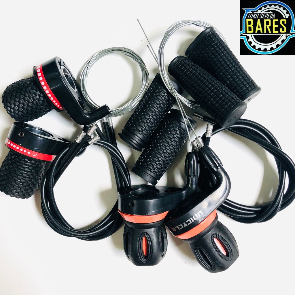 Picture of Universal Bicycle Shifter Set 3 x 6 - Speed Left & Right Vespa Shifter