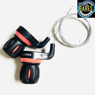 Picture of Universal Bicycle Shifter Set 3 x 6 - Speed Left & Right Vespa Shifter