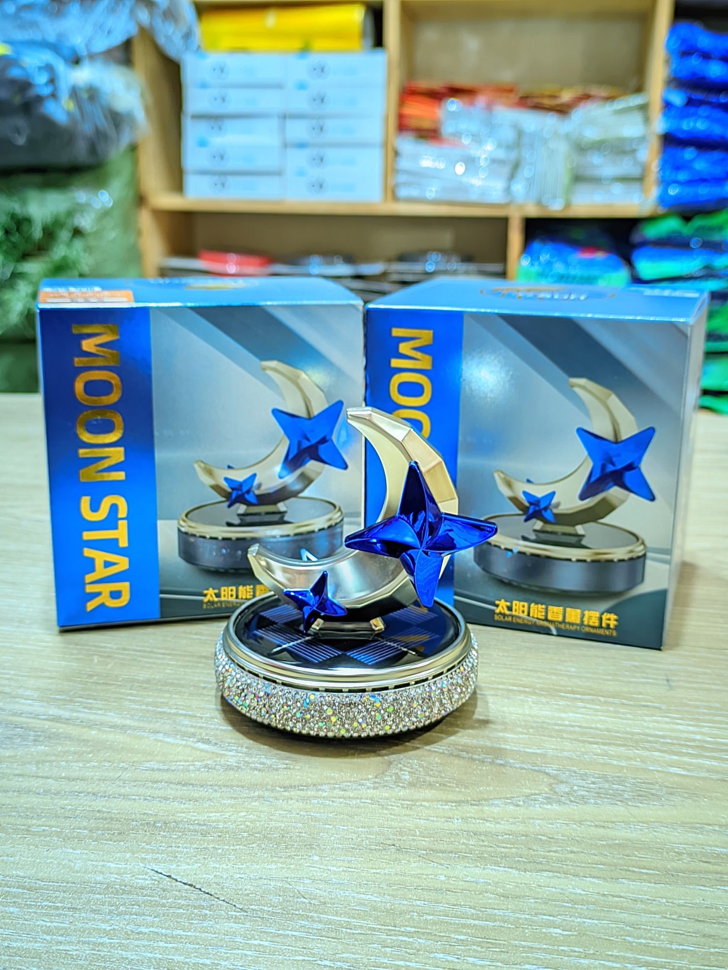 Picture of Solar car mounted fragrance car perfume interior decoration decoration deodorization lasting fragrance car air freshener - Silver