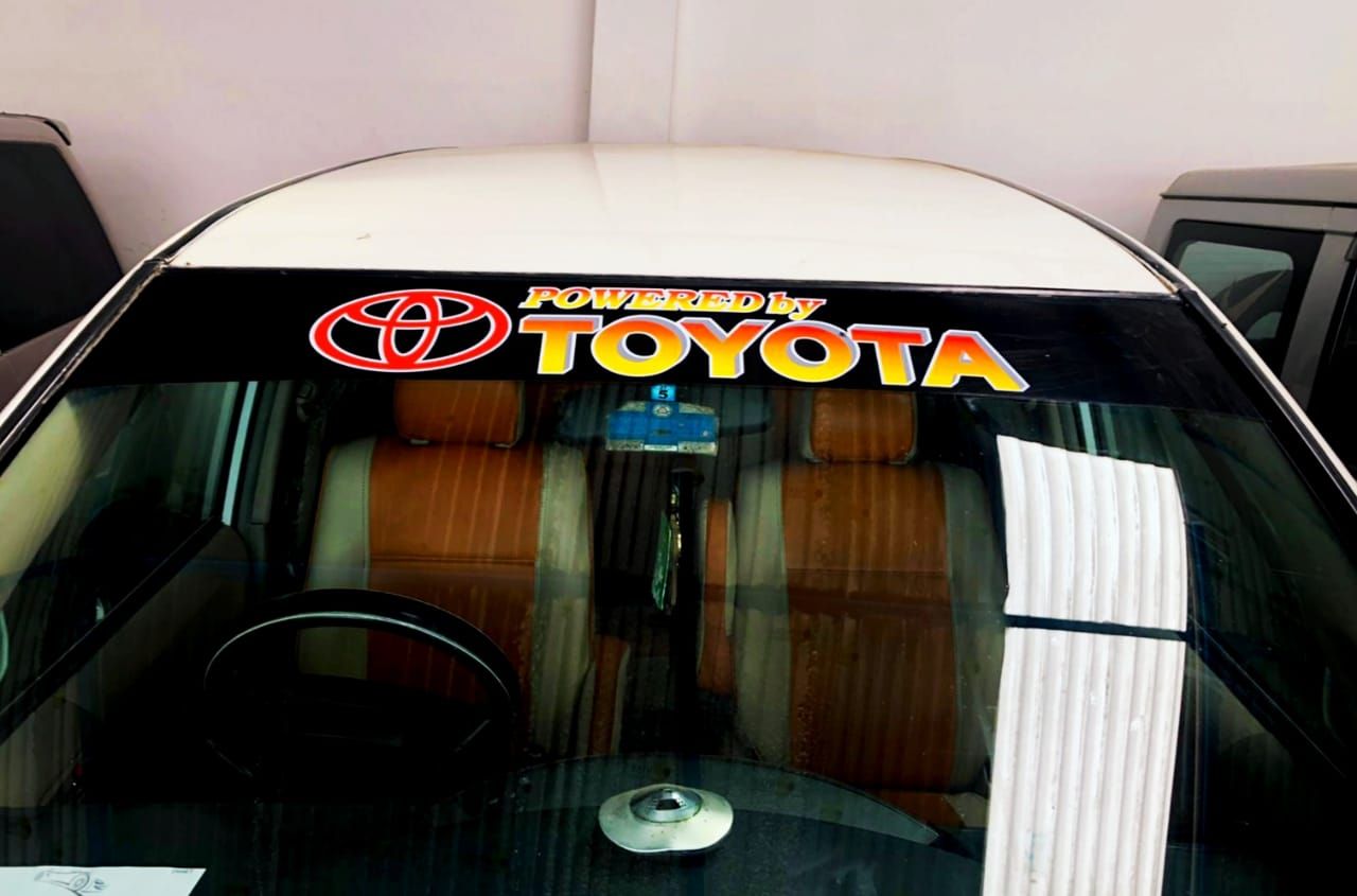 Picture of Premium Quality Auto Windshield Window Sunshade Decal Sticker for Universal Car