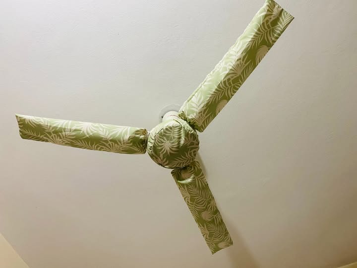 Picture of Complete Coverage Fan Cover Long/short Style Electric Fan Dust Cover Washable Reusable Moisture-proof Dustproof Household Supplies for Ceiling Fan Soft Printed Cover