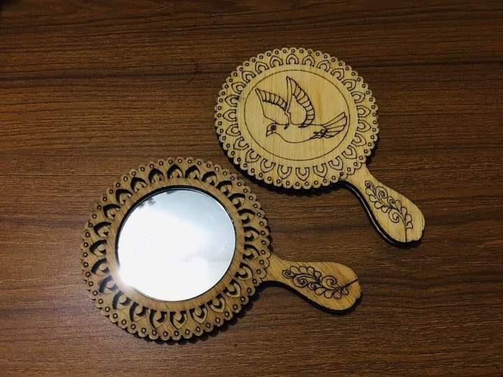 Picture of Wooden Craft Embossed Design Mini Pocket Make Up Mirror With Handle