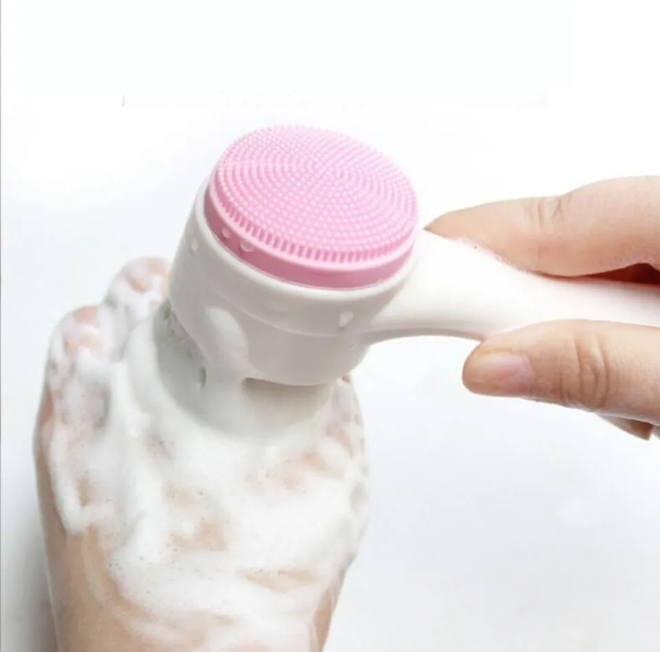Picture of Hot Double-Sided Silicone Cleansing Brush: Portable Deep Pore Cleaning and Massage Tool for Radiant Skin