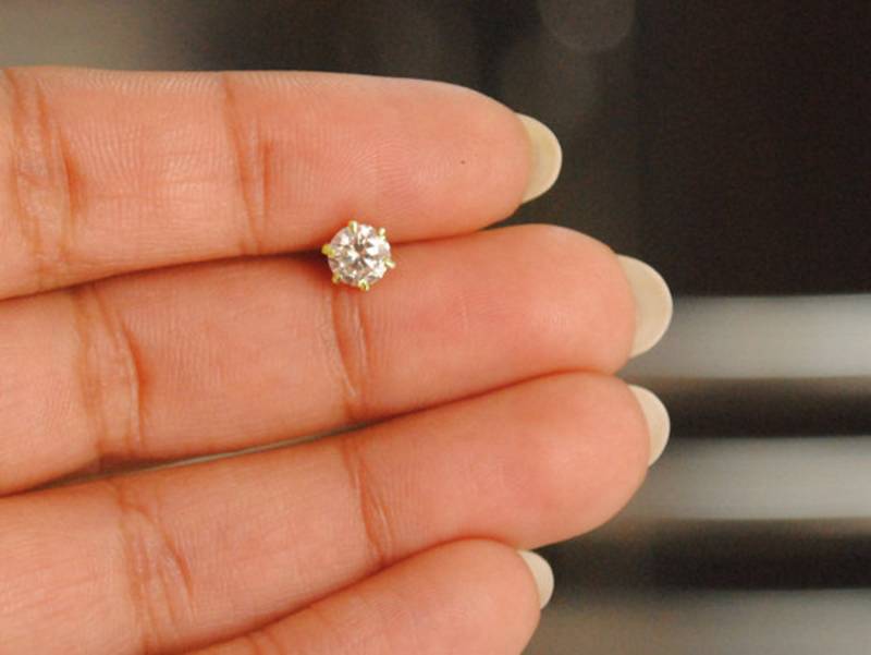 Picture of Premium Quality DIAMOND CUT NOSE PIN 1 Stone