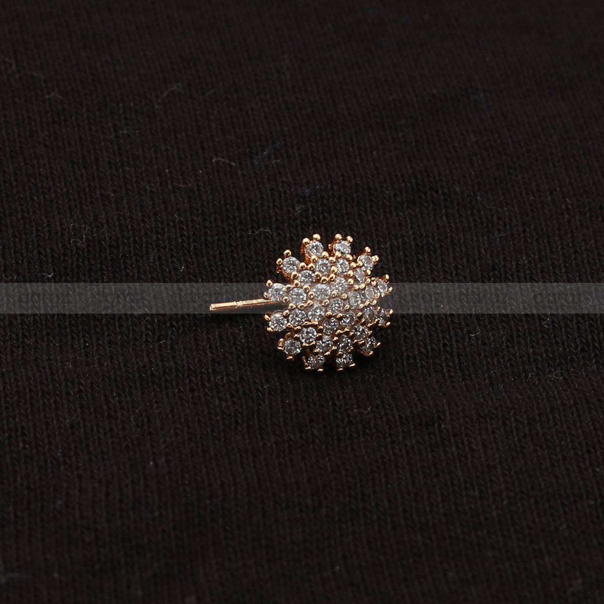 Picture of L-Shape Trendy Design, New Model Party Nose Pin For Women