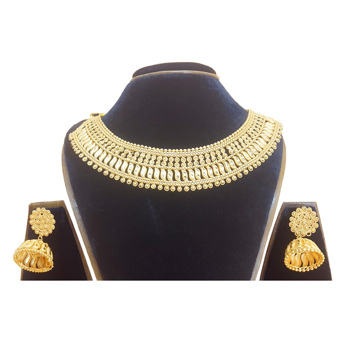 Picture of Traditional Bridal Gold Plated Necklace Set for Women Necklace for Girls Best Gift For Partner