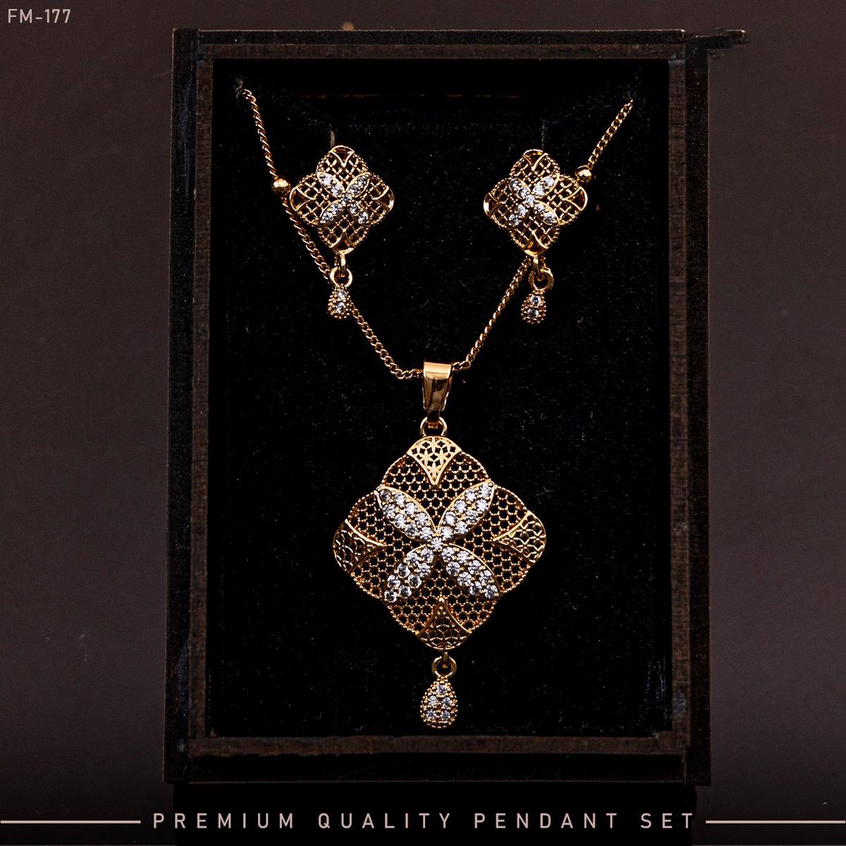 Picture of Latest Design Fashionable Fancy Necklace Locket Set With Earring For Girls