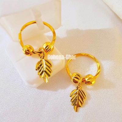 Picture of 1Pair Hoop Earrings Circle With Leaves Design Copper Earrings Suitable For Girls And Women Daily Wear