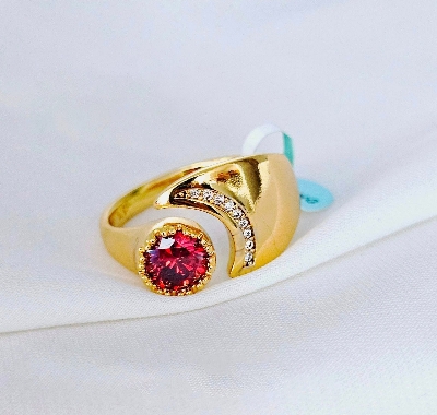 Picture of Attractive Design Fashionable Gold Color Plated With Zircon Stone Elegant Finger Ring For Girls Jewelry Gift