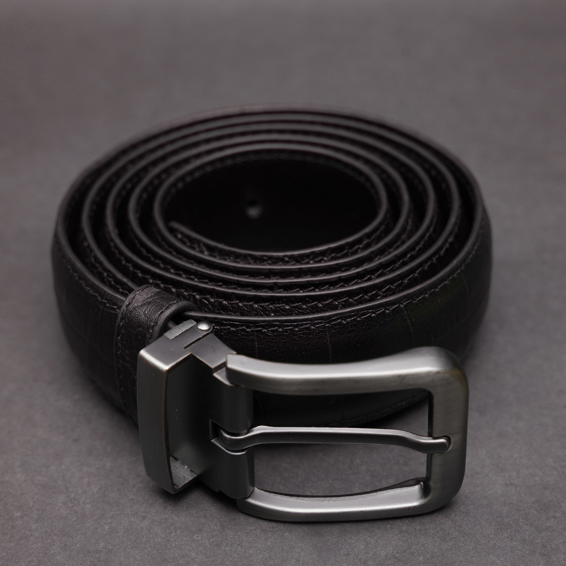 Picture of Zays Handcrafted Genuine Leather Belt for Men – Premium Quality, Adjustable, Stylish & Durable | Best Formal and Casual Leather Belt in Bangladesh