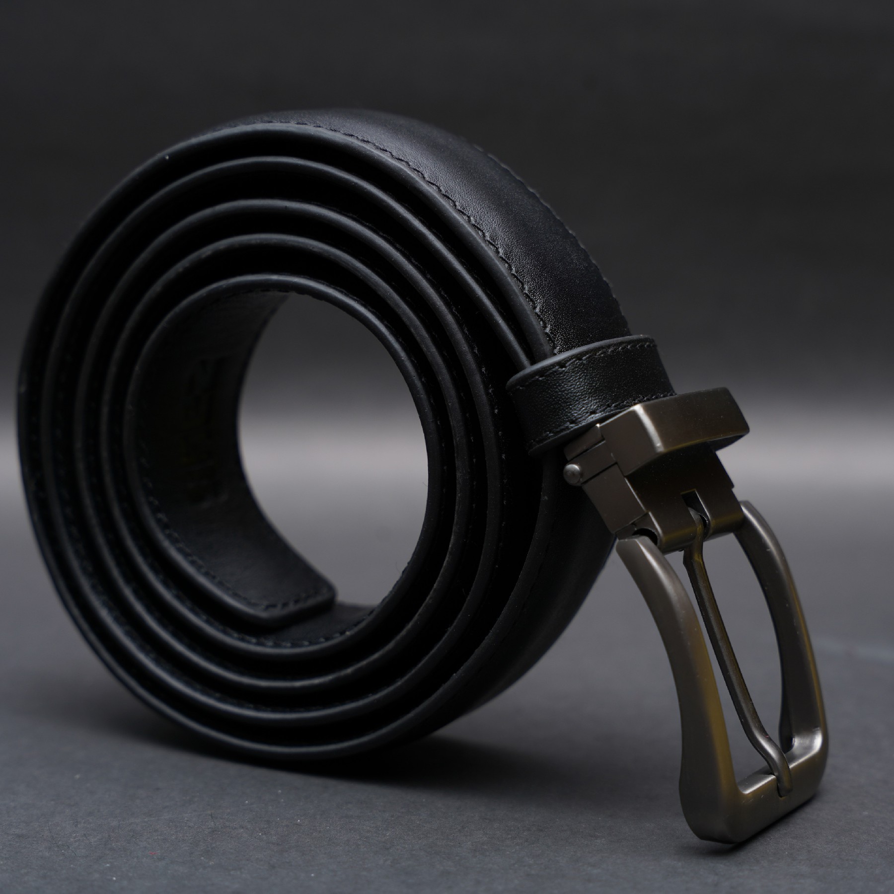 Picture of Zays Handcrafted Genuine Leather Belt for Men – Premium Quality, Adjustable, Stylish & Durable | Best Formal and Casual Leather Belt in Bangladesh