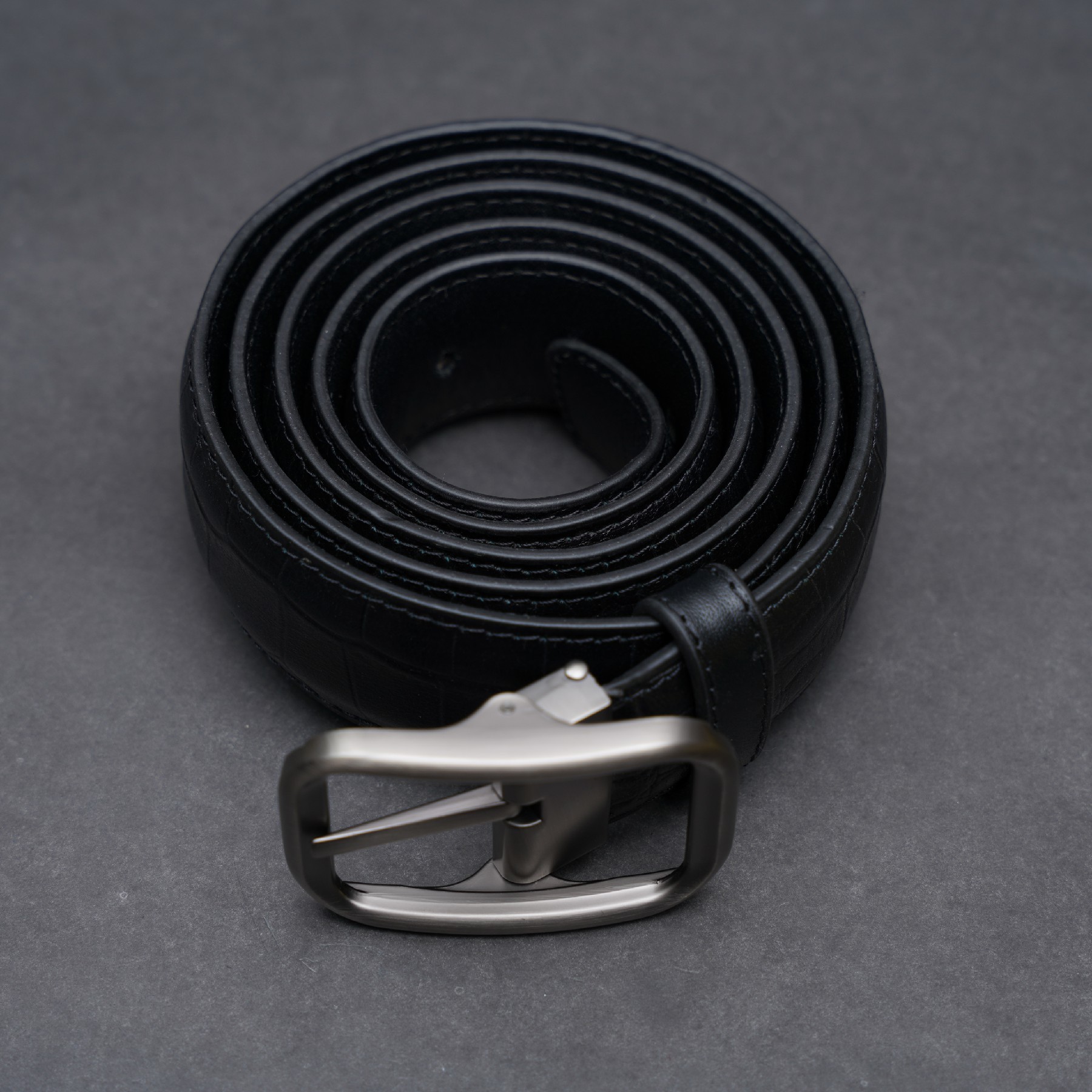 Picture of Zays Handcrafted Genuine Leather Belt for Men – Premium Quality, Adjustable, Stylish & Durable | Best Formal and Casual Leather Belt in Bangladesh