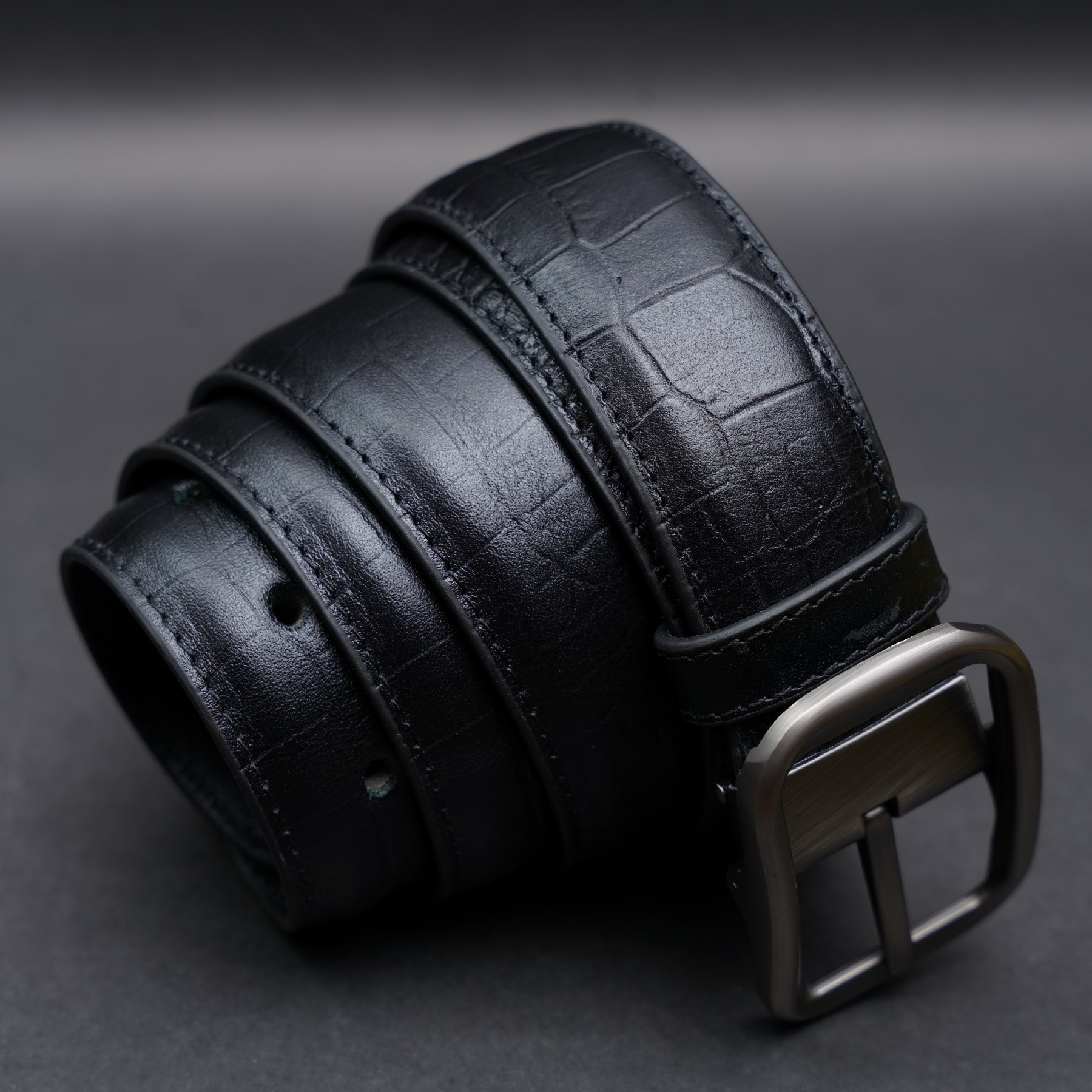 Picture of Zays Handcrafted Genuine Leather Belt for Men – Premium Quality, Adjustable, Stylish & Durable | Best Formal and Casual Leather Belt in Bangladesh