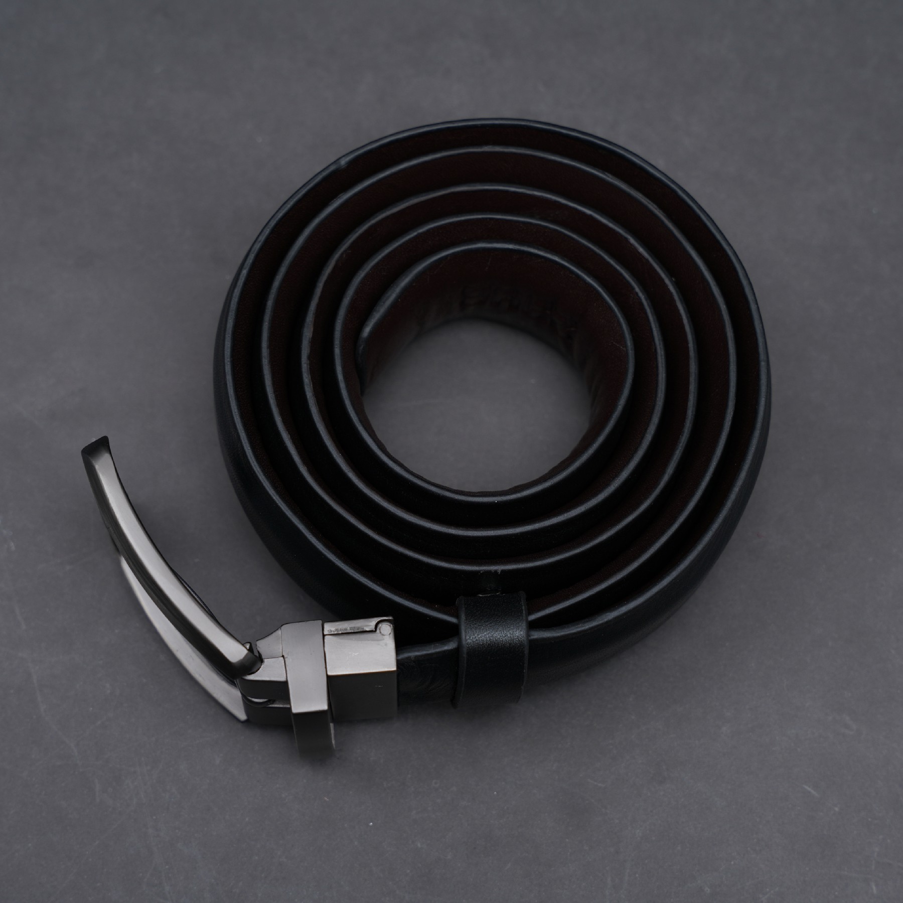 Picture of Zays Reversible Handcrafted Genuine Leather Belt for Men – Premium Quality, Adjustable, Stylish & Durable | Best Formal and Casual Leather Belt in Bangladesh