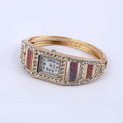 Buy Women's Fashionable Luxury Bracelet Watches