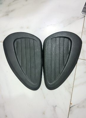 Picture of Fuel oil tank side protector non slip or anti slip rubber pad for all bike Motorcycle