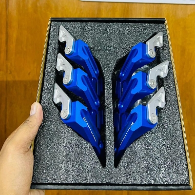 Picture of R15M V4 Motorcycle Fender Black Diamond ( Blue Color )