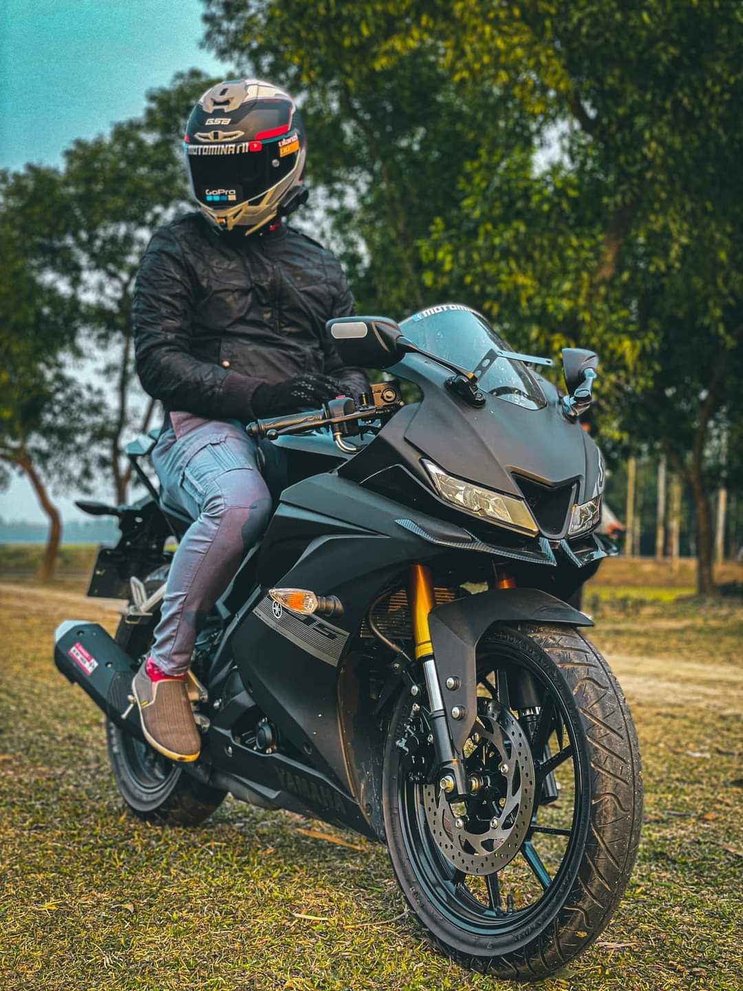 Picture of Motorcycle Front Winglet For YAMAHA R15 V3 Long Winglet (Black)