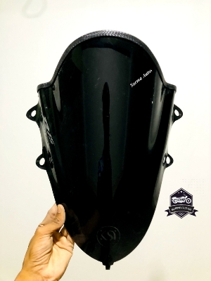 Picture of Motorcycle Windshield Windscreen Compatible for YAMAHA R15 V3 (Black)