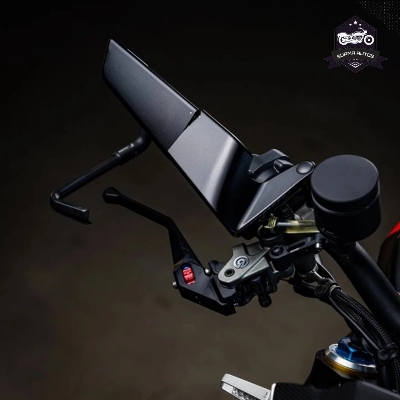 Picture of Universal Motorcycle Mirror Side Winglet Design