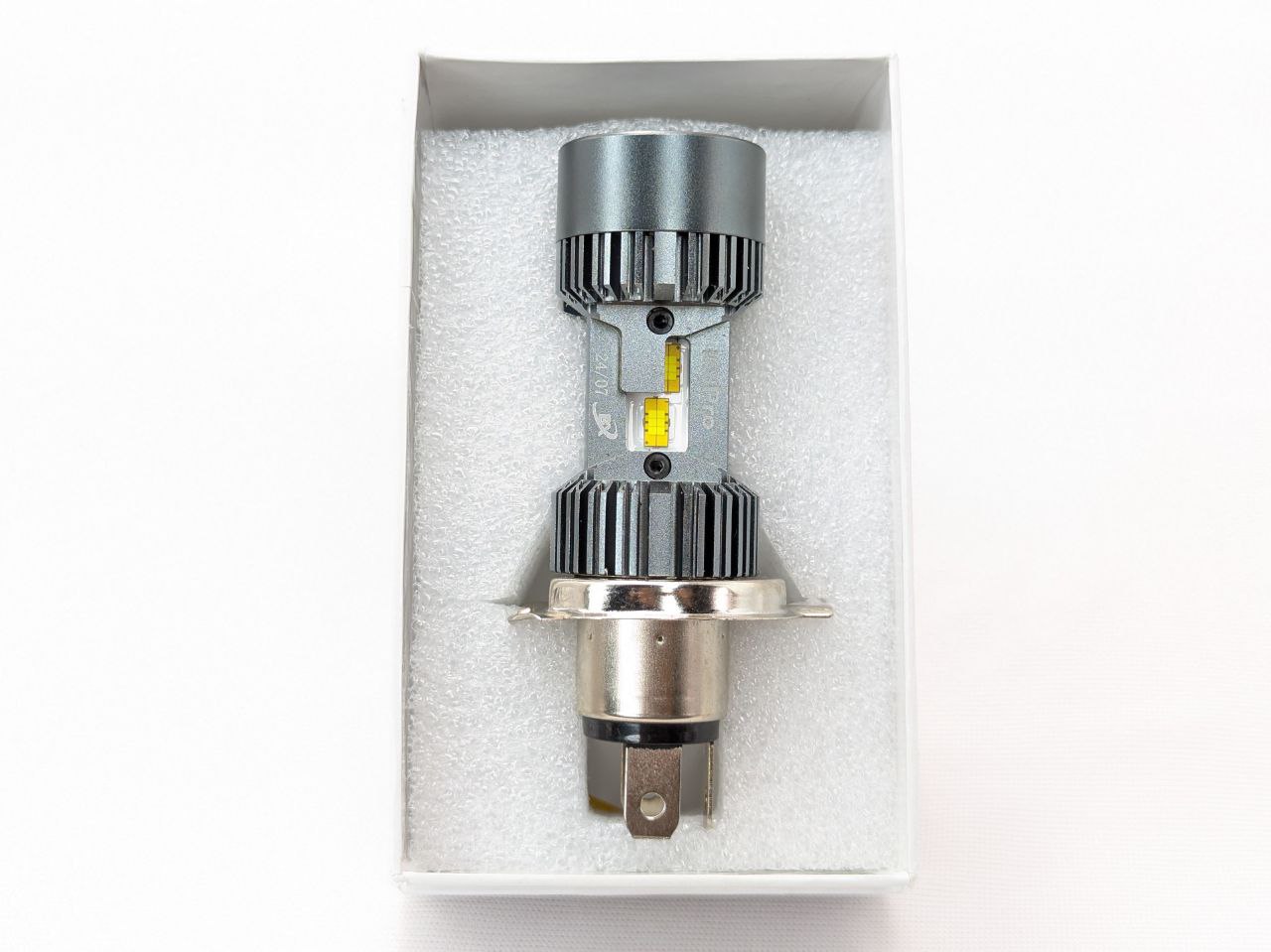 Picture of New Upgraded M8 Pro 4600lumen 6000K 40W H4 Led Headlight