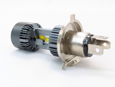 Picture of New Upgraded M8 Pro 4600lumen 6000K 40W H4 Led Headlight