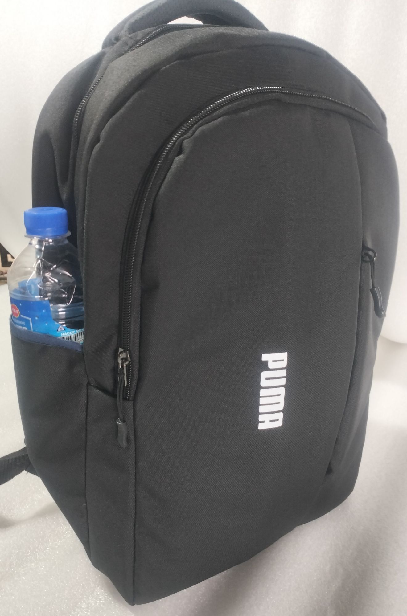 Picture of Classic Travel Backpack for Men and Women - Travel Bag - Waterproof Fabric - Laptop Bag - Rainproof - Black