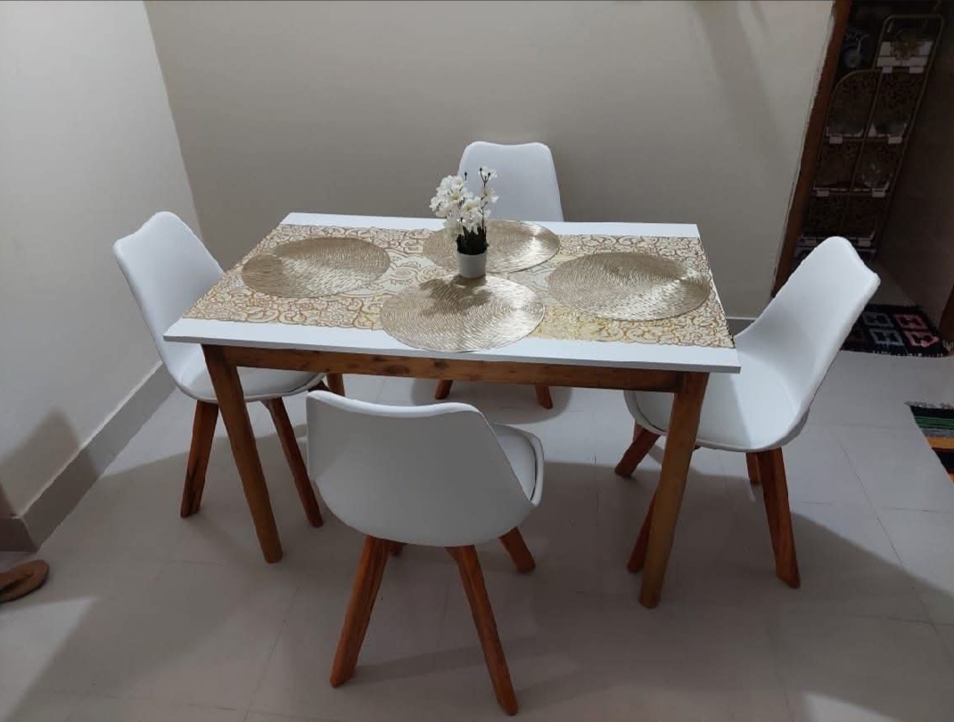 Picture of Furniture Plus (FP-M-86)White Color Tulip Chair good quality