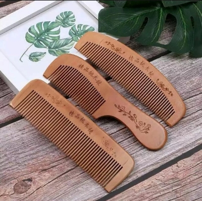 Picture of Wooden Hair Combs Handle Shape -1pcs