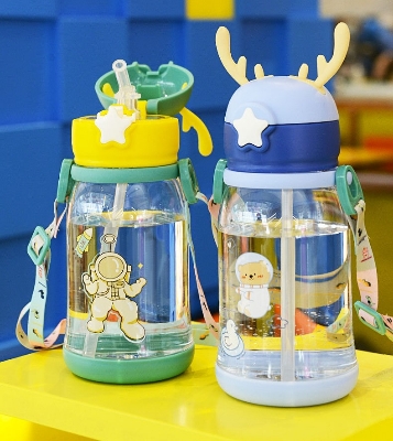 Picture of Children's cartoon straw with handheld teapot for elementary school students, water absorbent, fall protection 500ml Number Plastic Kids Water Bottle/Mom pot -1pcs