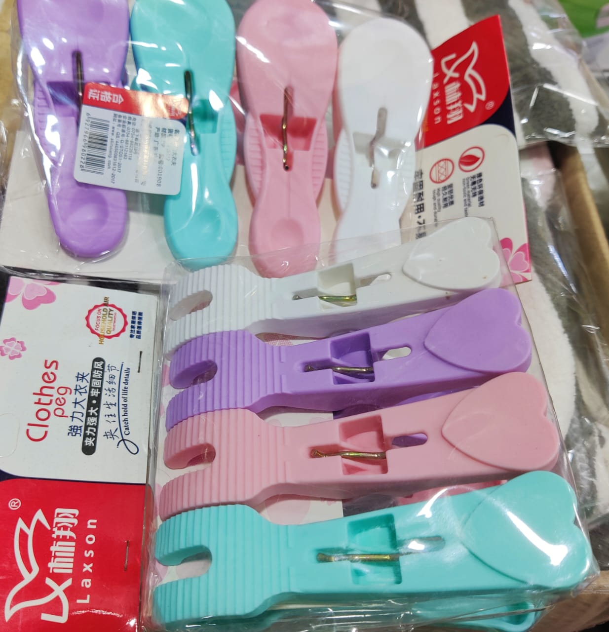 Picture of Premium Cloth clip set 4pcs-1pac Hanging Clips for Drying Clothes