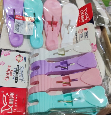 Picture of Premium Cloth clip set 4pcs-1pac Hanging Clips for Drying Clothes