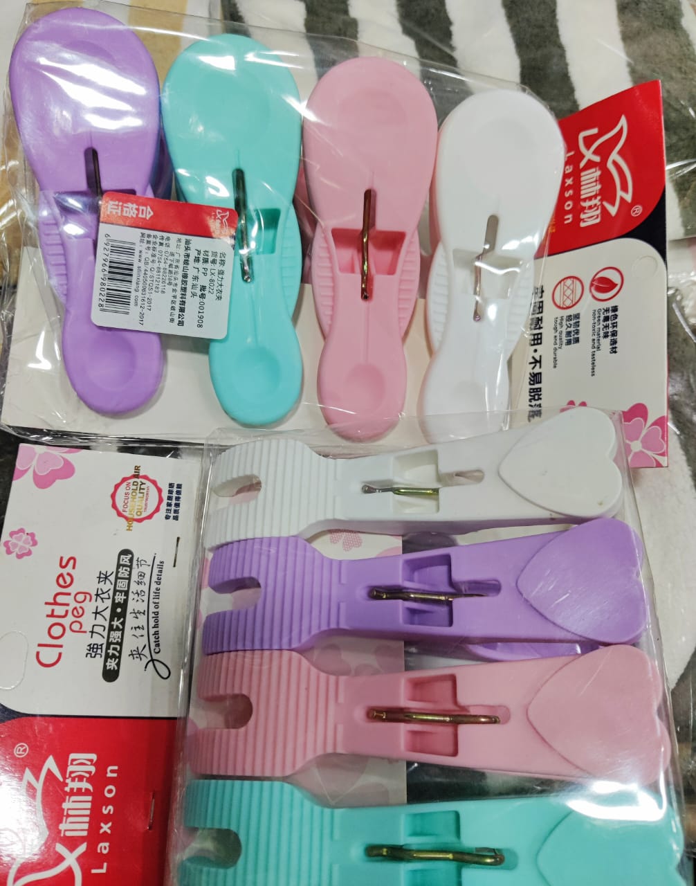 Picture of Premium Cloth clip set 4pcs-1pac Hanging Clips for Drying Clothes