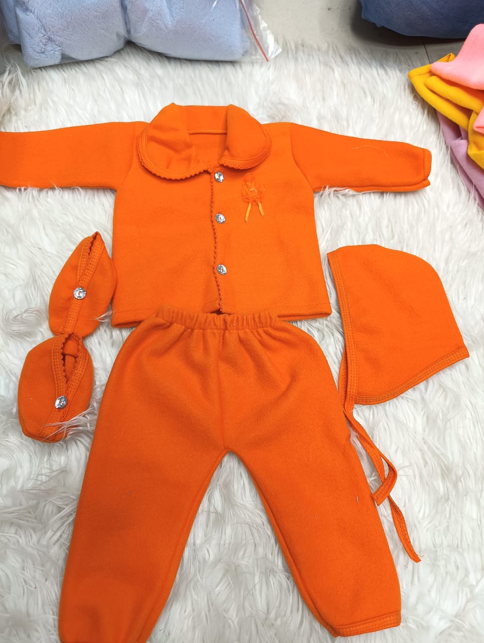 Picture of New Born BABY Winter Set 4 in one (0 - 6 mnths) - 1pac