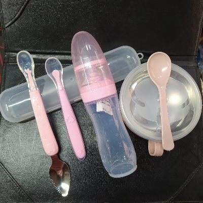 Picture of Baby food bowl+120ml Silicone Rice spoon feeder+two head spoon+Slicone Spoon, full set of tools Package (No Box)