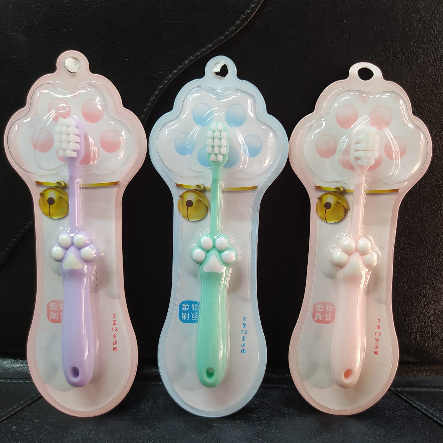 Picture of Children's cat claw toothbrush 2-10 Years