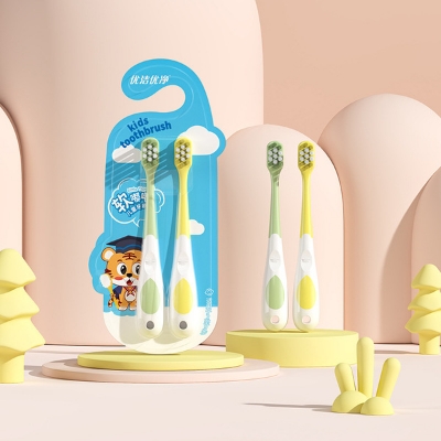 Picture of Children's soft bristle toothbrush cartoon cute shape 3-9 years old baby 2pcs card set