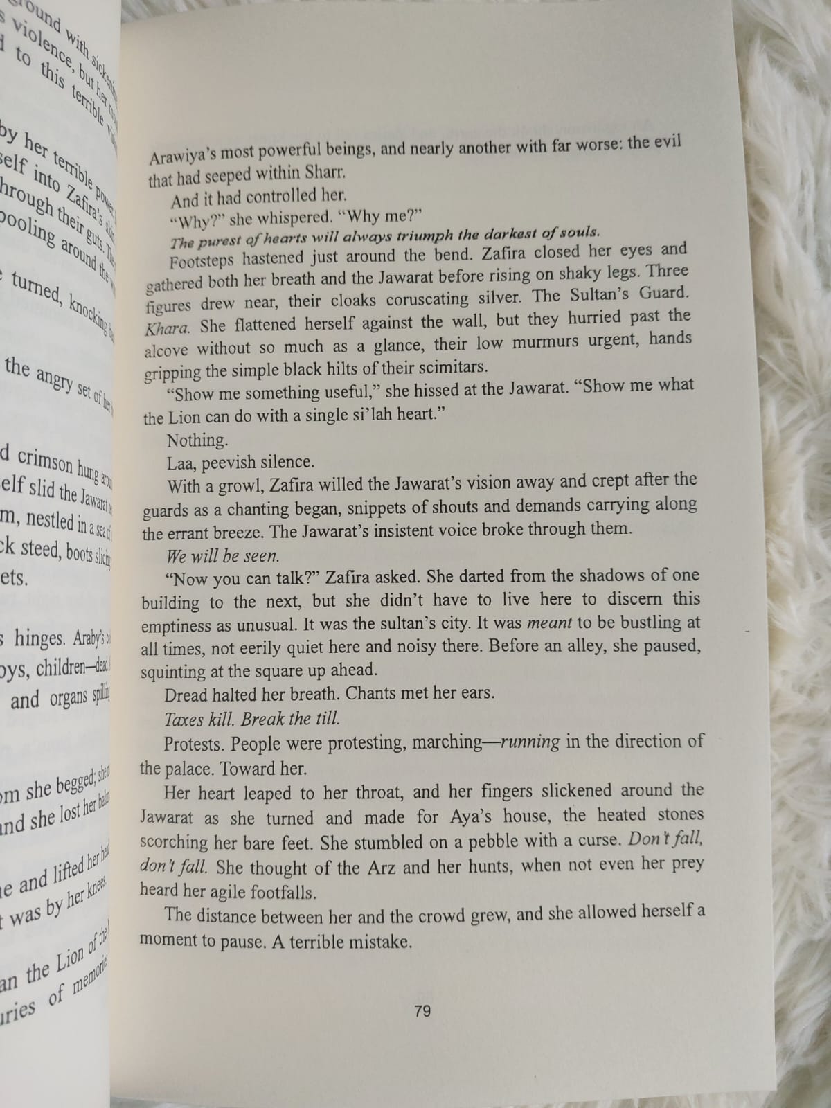 Picture of We Hunt the Flame by Hafsah Faizal