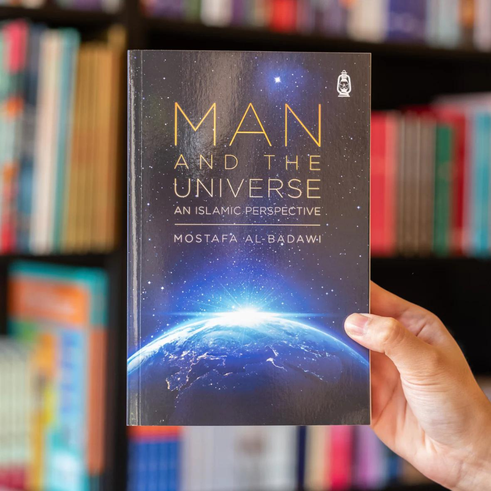 Picture of Man & The Universe: An Islamic Perspective by Mostafa al-Badawi and Mostafâ Badawî - Paperback