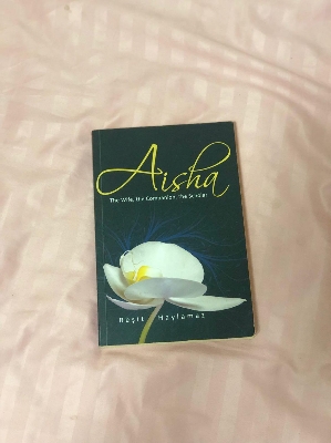 Picture of Aisha: The Wife, The Companion, The Scholar by Resit Haylamaz - Paperback
