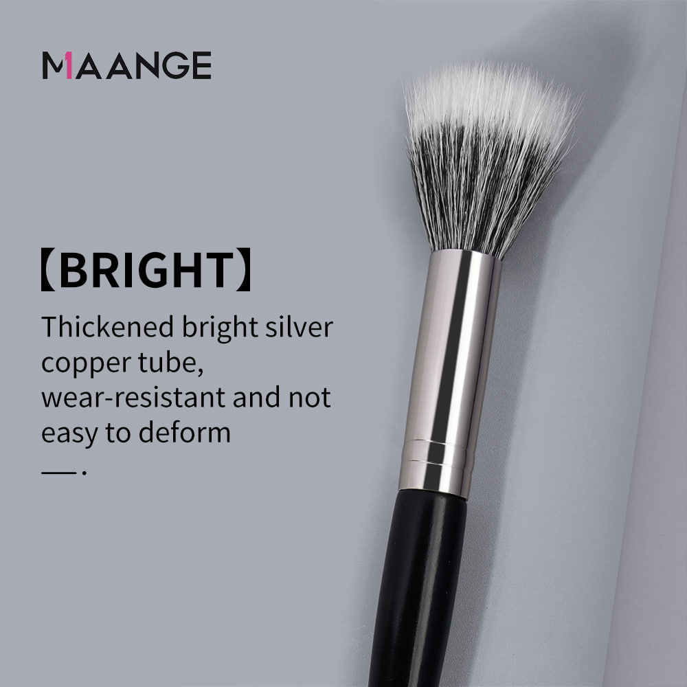 Picture of Maange Stippling Brush for Blush & Highlight