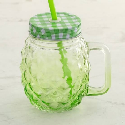 Picture of ফলের জুস বা কোল্ড ড্রিঙ্কের জন্য হ্যান্ডেল এবং ধাতব ঢাকনা সহ 500 ml (1 পিস) রঙিন গ্লাস ম্যাসন জার - glass - Minimalistic Sophistication